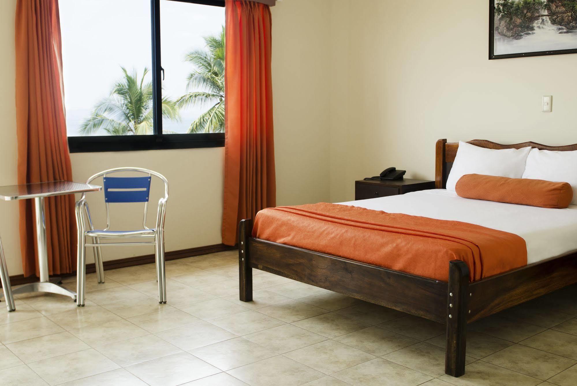 Hotel Puntarenas Beach Exterior foto